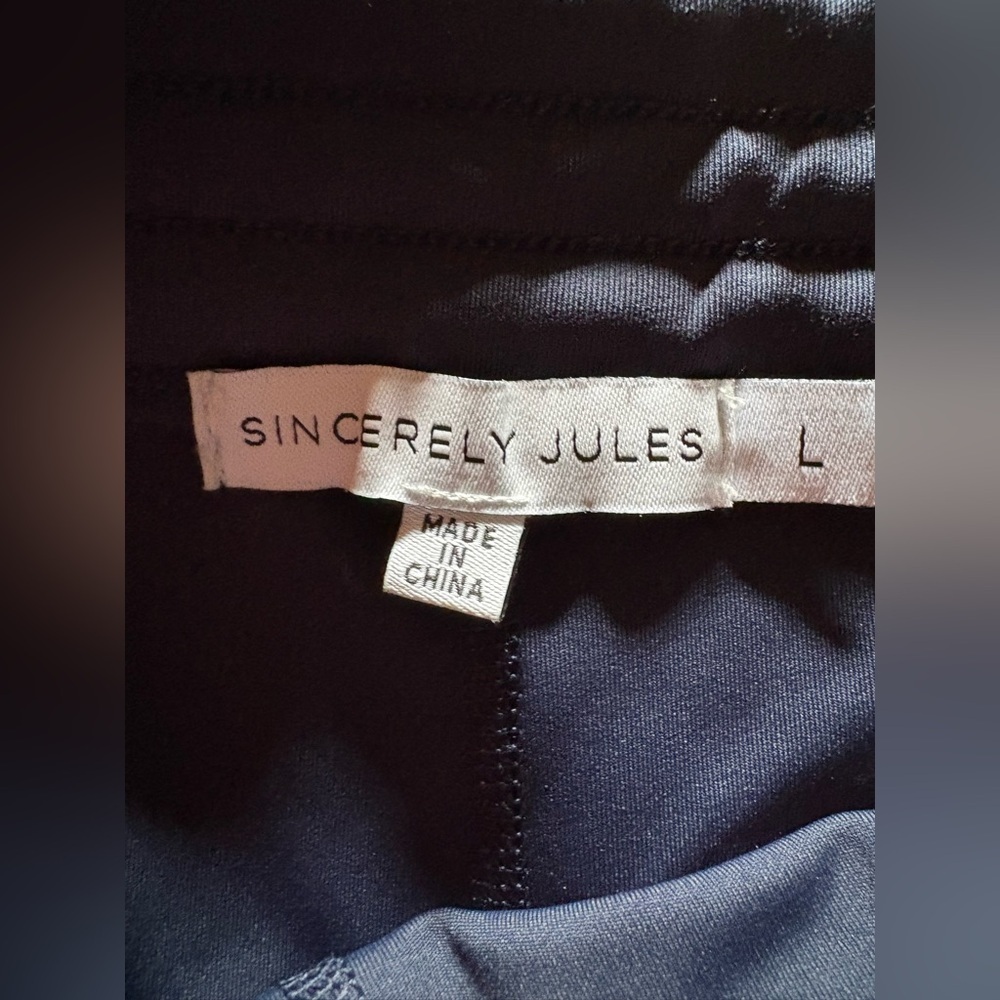 Sincerely Jules Active navy blue white Trim Tennis Golf top & Skort set Large - Picture 8 of 9